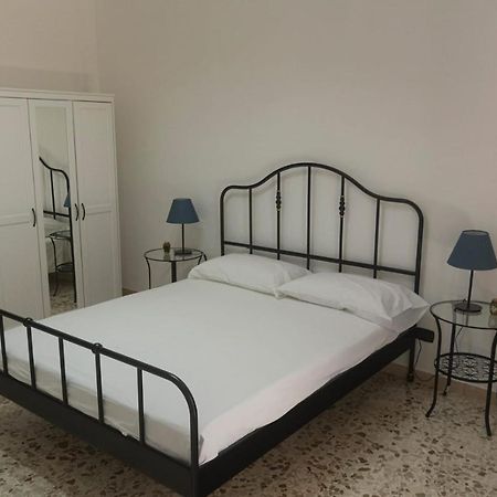 나폴리 Alvarez De Toledo B&B 외부 사진