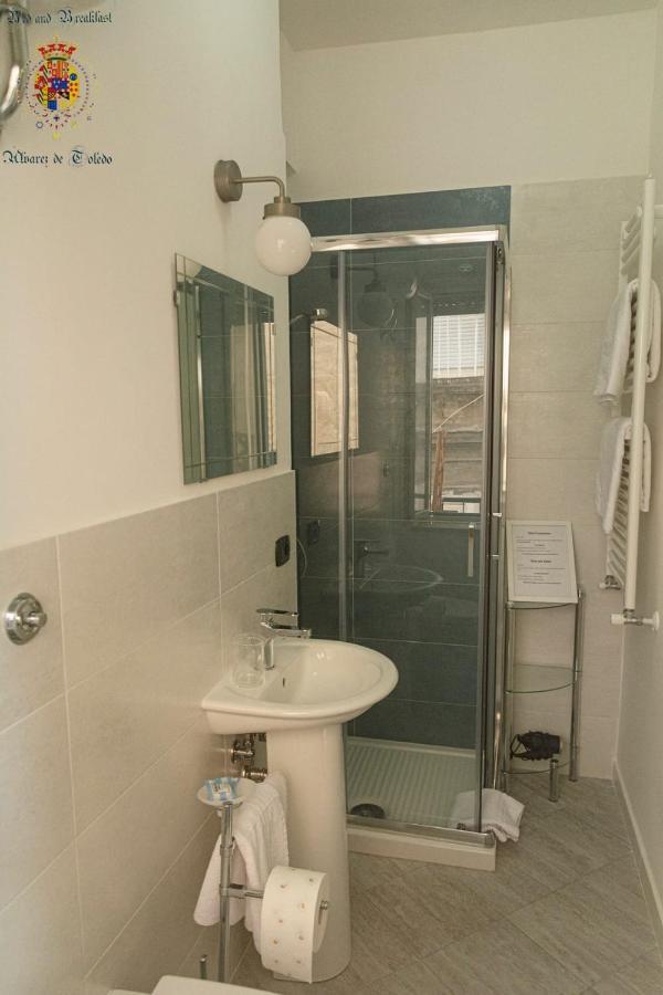 나폴리 Alvarez De Toledo B&B 외부 사진